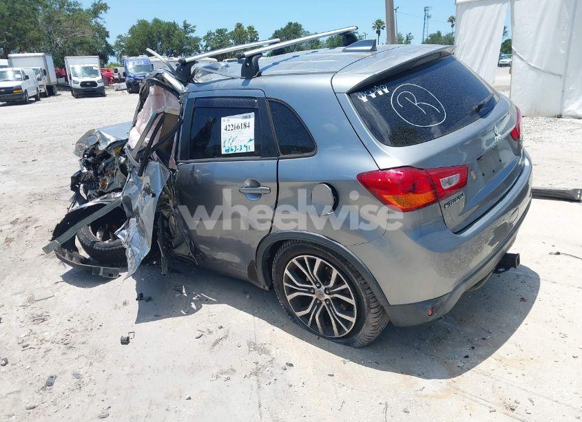 Photo 3 of 2017 Mitsubishi Outlander SPORT 2.4 SE (VIN JA4AP3AW1HZ066028)