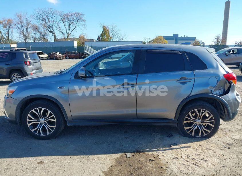 Photo 14 of 2018 Mitsubishi Outlander SPORT 2.4 SE (VIN JA4AP3AW1JZ018518)