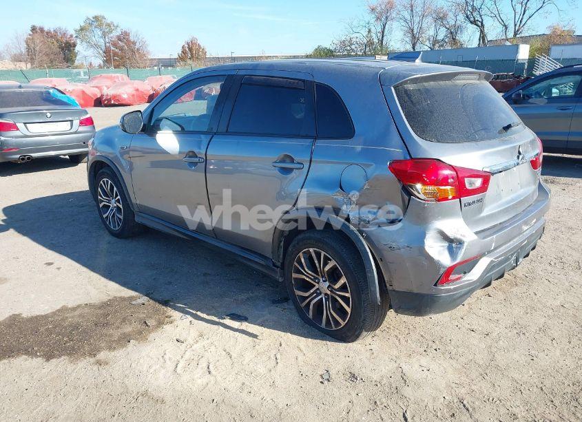 Photo 3 of 2018 Mitsubishi Outlander SPORT 2.4 SE (VIN JA4AP3AW1JZ018518)