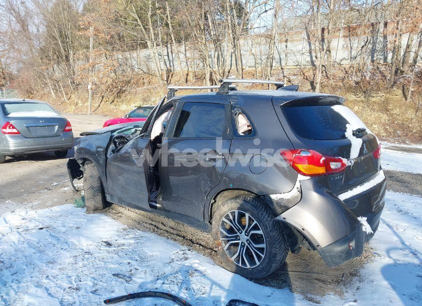 Photo 3 of 2017 Mitsubishi Outlander SPORT 2.4 SE (VIN JA4AP3AW2HZ020451)