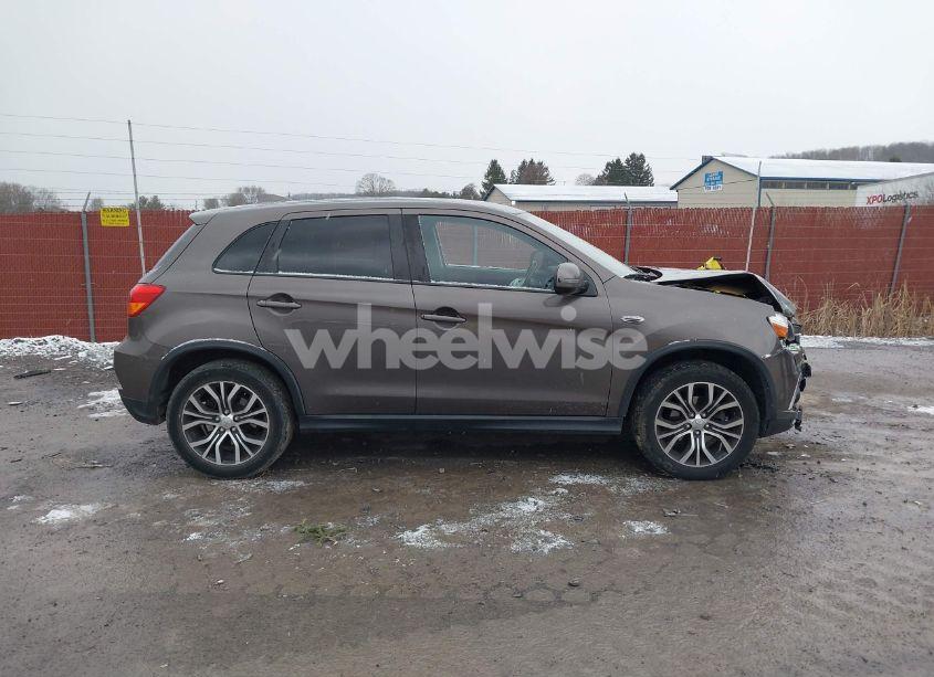 Photo 13 of 2018 Mitsubishi Outlander SPORT 2.4 SE (VIN JA4AP3AW3JU003399)