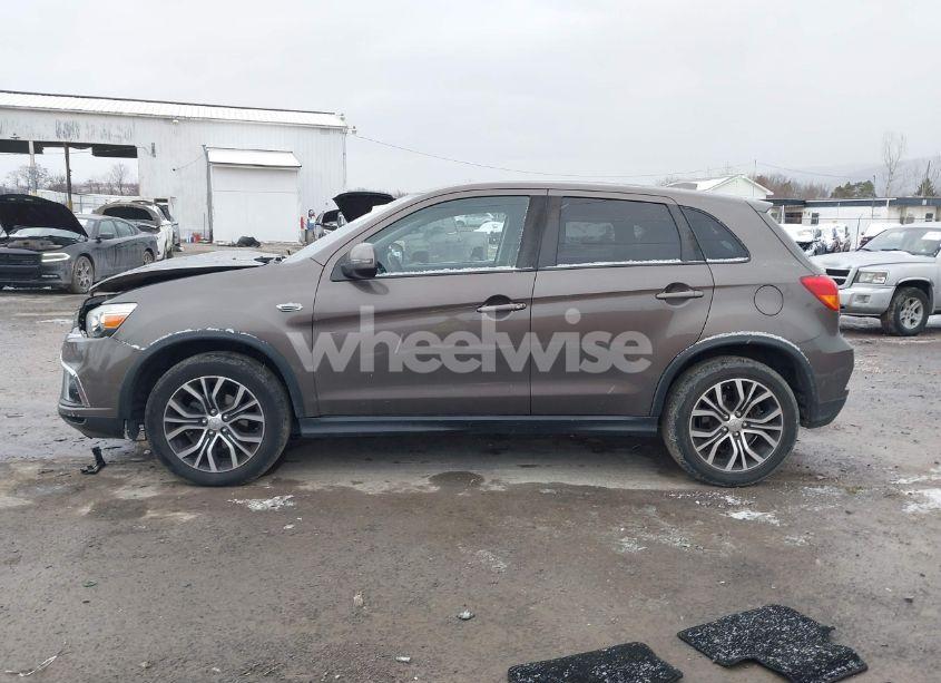 Photo 14 of 2018 Mitsubishi Outlander SPORT 2.4 SE (VIN JA4AP3AW3JU003399)