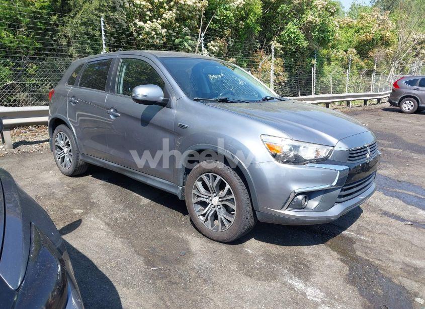 2017 Mitsubishi Outlander SPORT 2.4 SE (VIN JA4AP3AW4HZ040409) main photo