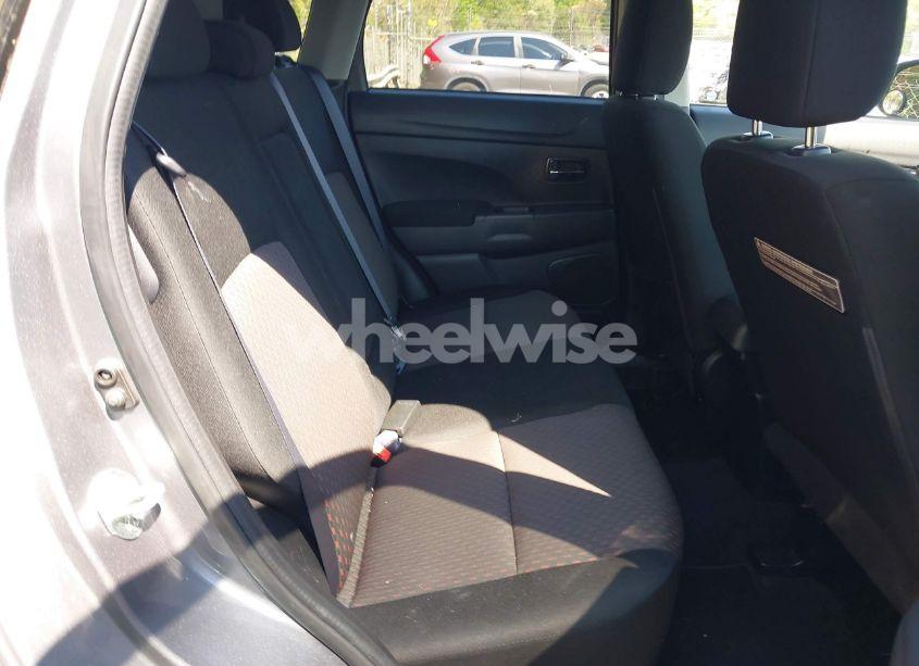 Photo 8 of 2017 Mitsubishi Outlander SPORT 2.4 SE (VIN JA4AP3AW4HZ040409)