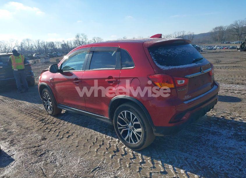 Photo 3 of 2018 Mitsubishi Outlander SPORT 2.4 SE (VIN JA4AP3AW4JU000687)