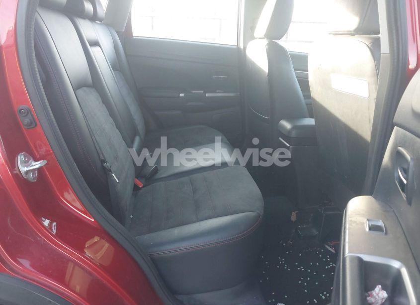 Photo 8 of 2018 Mitsubishi Outlander SPORT 2.4 SE (VIN JA4AP3AW4JU001953)