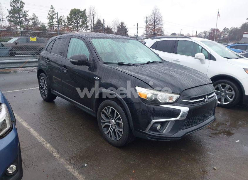 2018 Mitsubishi Outlander SPORT 2.4 SE (VIN JA4AP3AW4JU021250) main photo