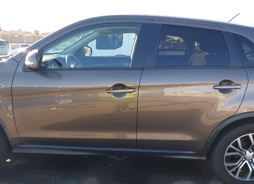 Photo 15 of 2016 Mitsubishi Outlander SPORT 2.4 ES/2.4 SE (VIN JA4AP3AW5GZ050610)