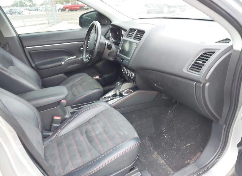 Photo 5 of 2018 Mitsubishi Outlander SPORT 2.4 SE (VIN JA4AP3AW5JU000729)