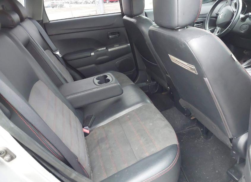 Photo 8 of 2018 Mitsubishi Outlander SPORT 2.4 SE (VIN JA4AP3AW5JU000729)