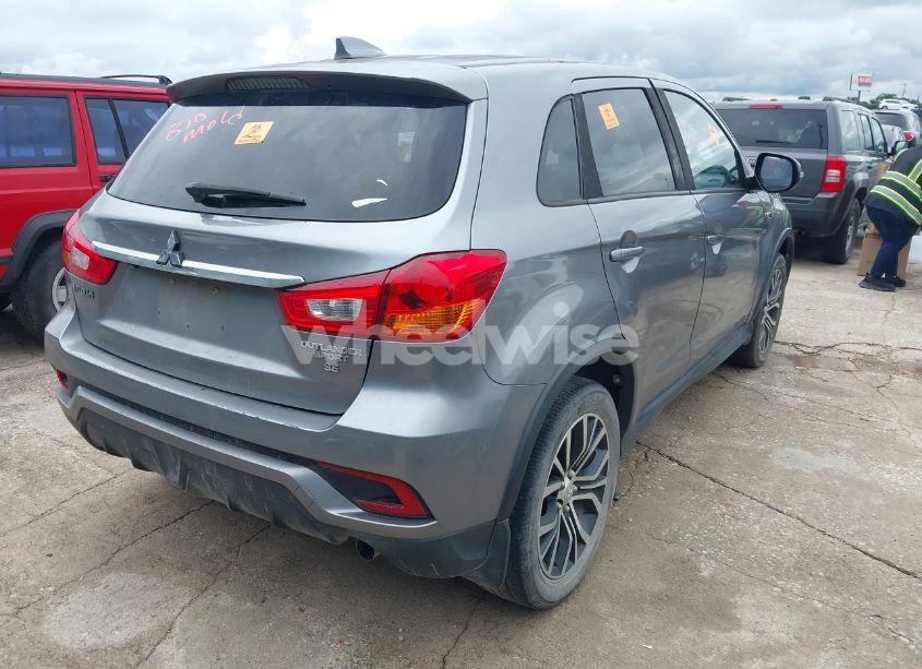Photo 4 of 2018 Mitsubishi Outlander SPORT 2.4 SE (VIN JA4AP3AW5JZ008333)