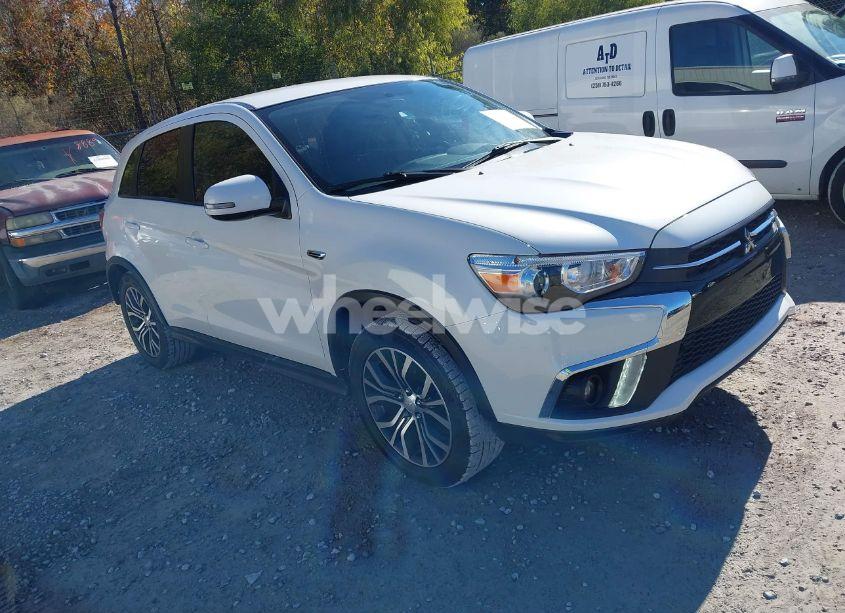 2018 Mitsubishi Outlander SPORT 2.4 SE (VIN JA4AP3AW5JZ018540) main photo