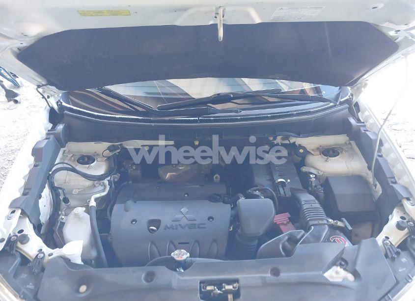 Photo 10 of 2018 Mitsubishi Outlander SPORT 2.4 SE (VIN JA4AP3AW5JZ018540)