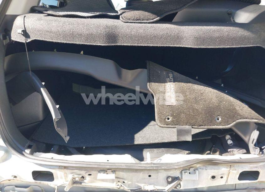 Photo 12 of 2018 Mitsubishi Outlander SPORT 2.4 SE (VIN JA4AP3AW5JZ018540)