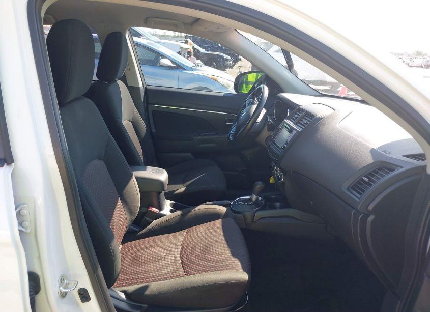 Photo 5 of 2016 Mitsubishi Outlander SPORT 2.4 SE (VIN JA4AP3AW6GZ047411)