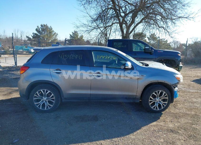 Photo 13 of 2017 Mitsubishi Outlander SPORT 2.4 SE (VIN JA4AP3AW7HZ045720)