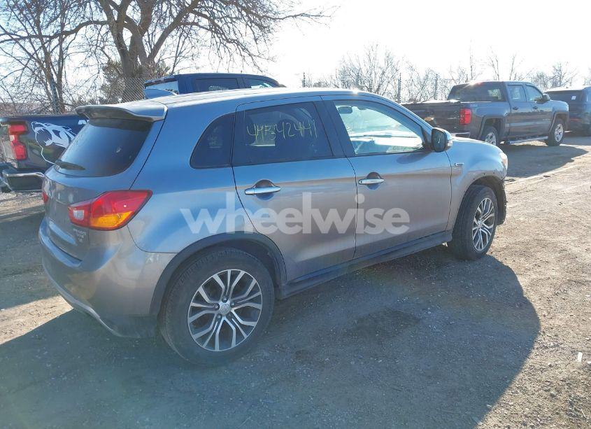 Photo 4 of 2017 Mitsubishi Outlander SPORT 2.4 SE (VIN JA4AP3AW7HZ045720)