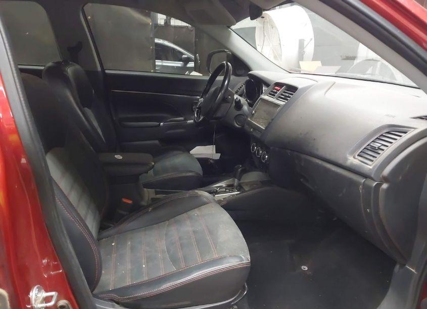 Photo 5 of 2018 Mitsubishi Outlander SPORT 2.4 SE (VIN JA4AP3AW7JU017063)