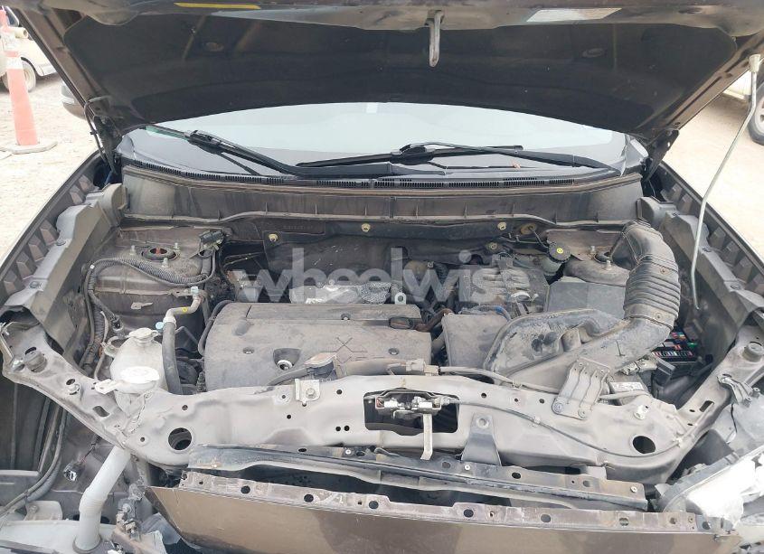 Photo 10 of 2018 Mitsubishi Outlander SPORT 2.4 SE (VIN JA4AP3AW7JU026149)