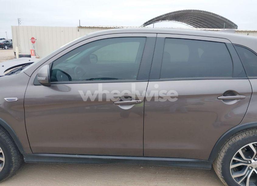 Photo 15 of 2018 Mitsubishi Outlander SPORT 2.4 SE (VIN JA4AP3AW7JU026149)