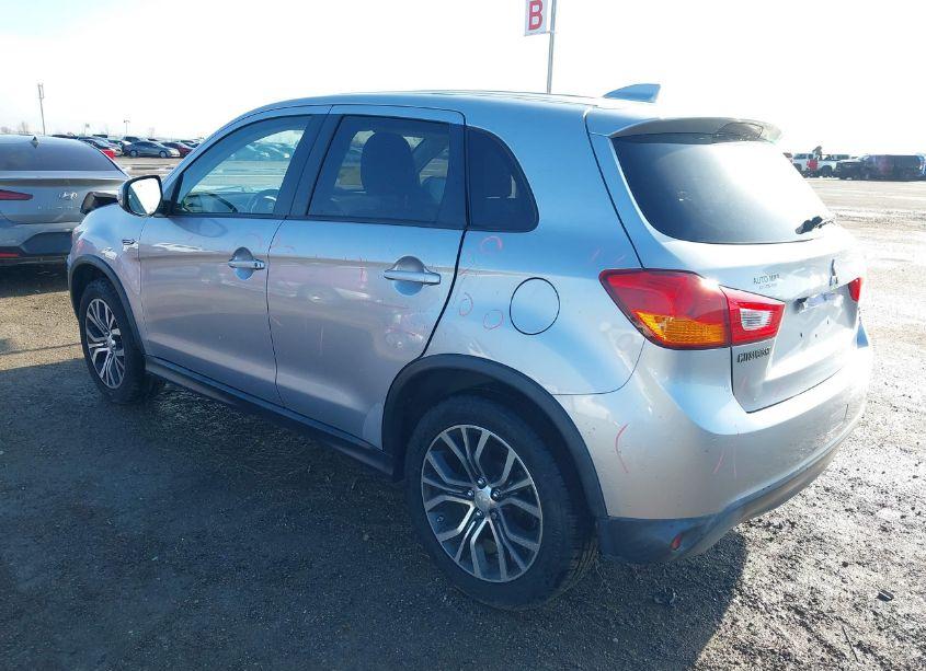 Photo 3 of 2017 Mitsubishi Outlander SPORT 2.4 SE (VIN JA4AP3AW8HZ025895)