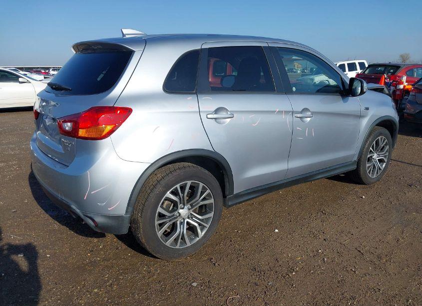 Photo 4 of 2017 Mitsubishi Outlander SPORT 2.4 SE (VIN JA4AP3AW8HZ025895)