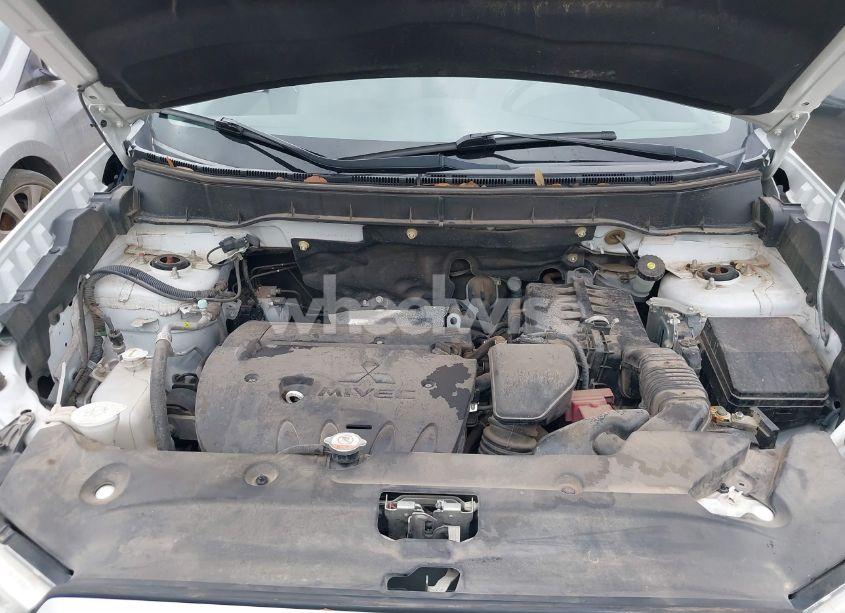 Photo 10 of 2017 Mitsubishi Outlander SPORT 2.4 SE (VIN JA4AP3AW8HZ056757)