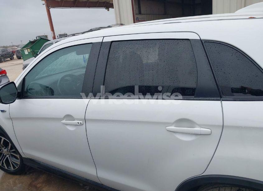 Photo 14 of 2017 Mitsubishi Outlander SPORT 2.4 SE (VIN JA4AP3AW8HZ056757)