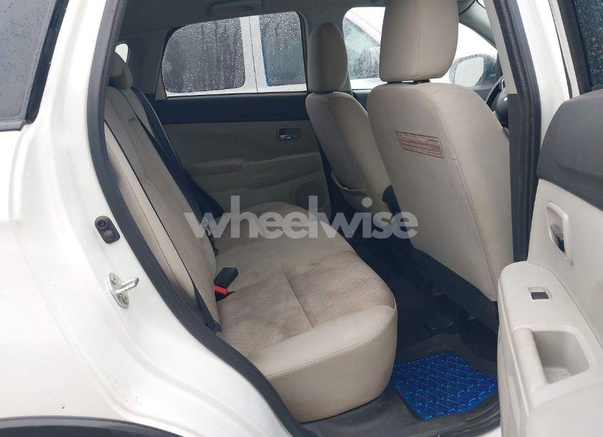 Photo 8 of 2017 Mitsubishi Outlander SPORT 2.4 SE (VIN JA4AP3AW8HZ056757)