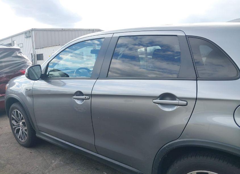 Photo 14 of 2017 Mitsubishi Outlander SPORT 2.4 SE (VIN JA4AP3AW8HZ064826)