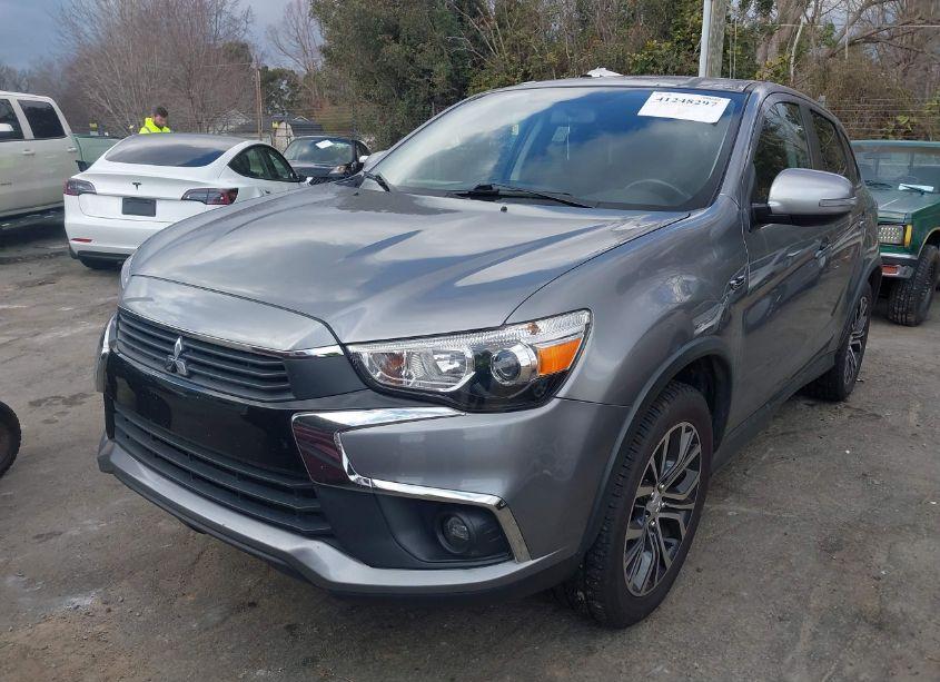 Photo 6 of 2017 Mitsubishi Outlander SPORT 2.4 SE (VIN JA4AP3AW8HZ064826)