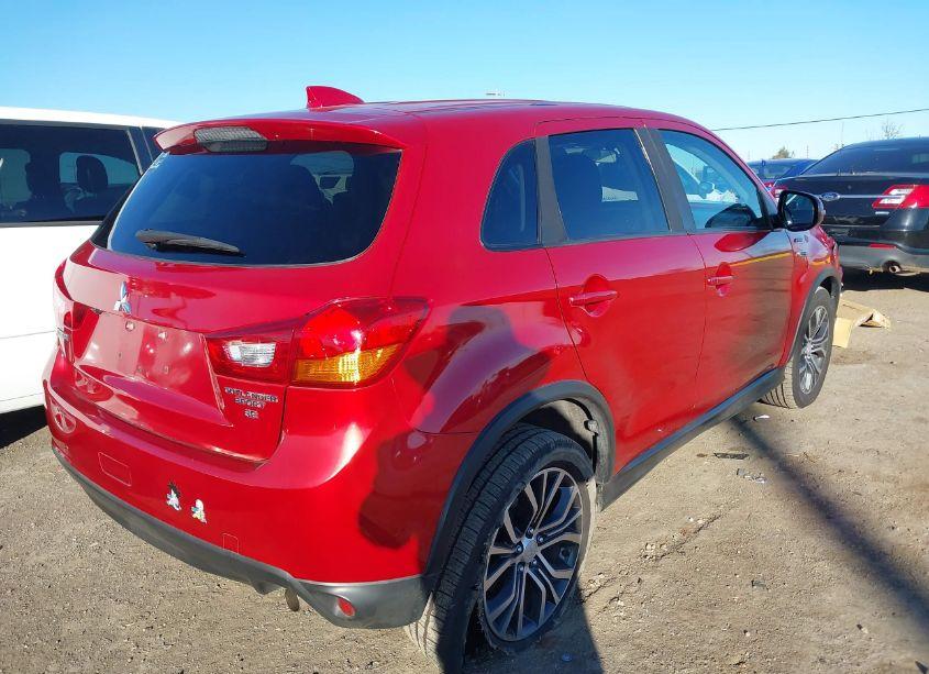 Photo 4 of 2017 Mitsubishi Outlander SPORT 2.4 SE (VIN JA4AP3AWXHZ027826)