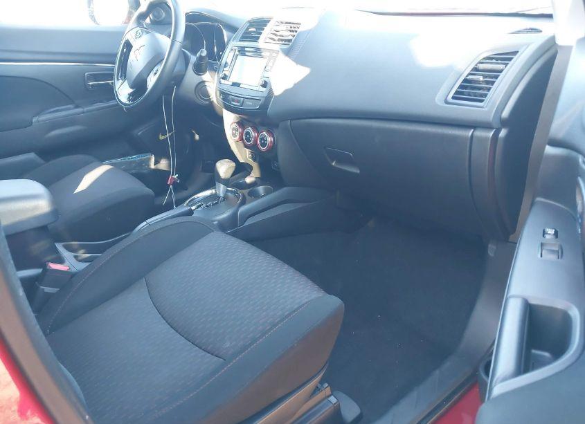 Photo 5 of 2017 Mitsubishi Outlander SPORT 2.4 SE (VIN JA4AP3AWXHZ027826)