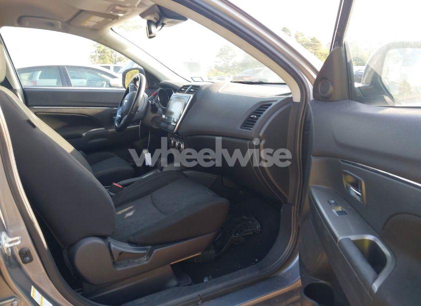 Photo 5 of 2020 Mitsubishi Outlander SPORT 2.0 SE (VIN JA4AP4AU0LU026548)