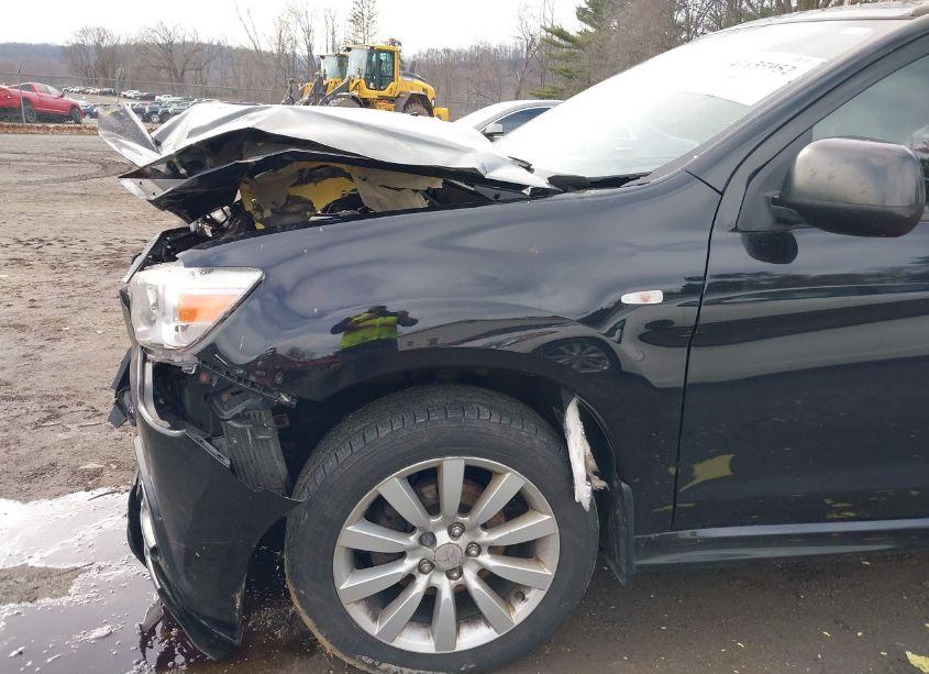 Photo 14 of 2011 Mitsubishi Outlander SPORT SE (VIN JA4AP4AU1BZ013146)