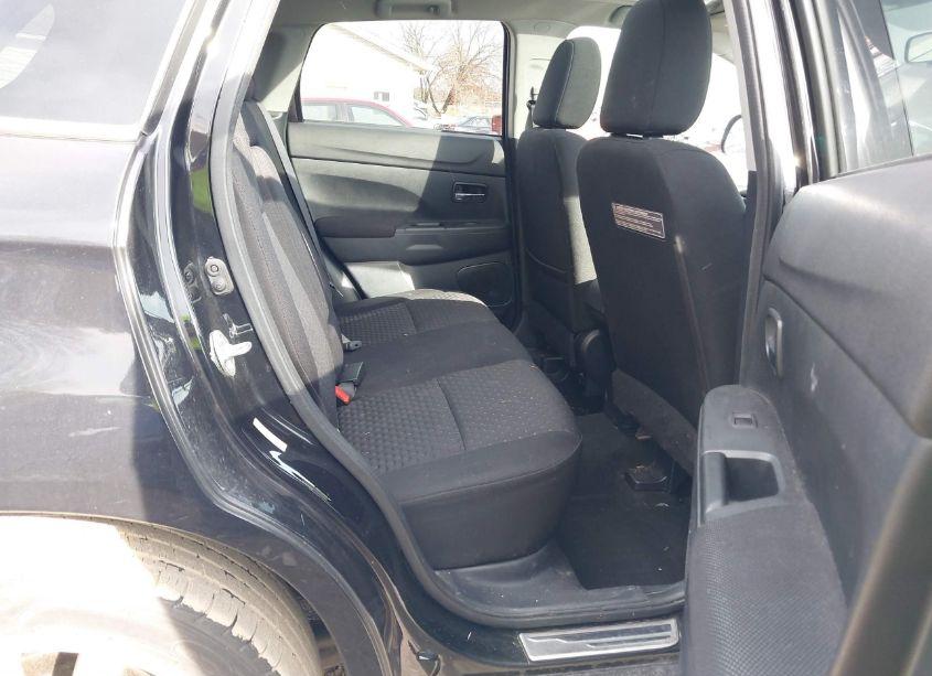 Photo 8 of 2011 Mitsubishi Outlander SPORT SE (VIN JA4AP4AU1BZ013146)