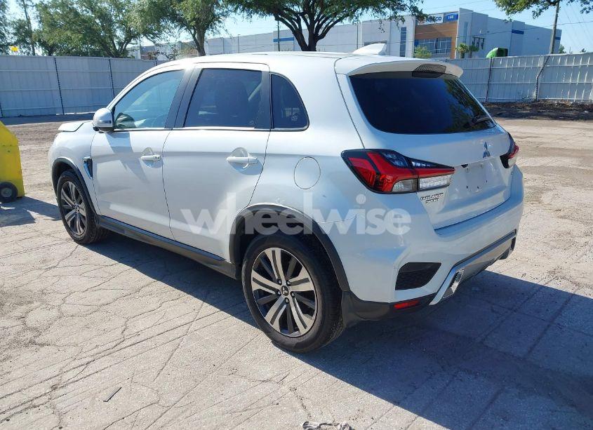 Photo 3 of 2020 Mitsubishi Outlander SPORT 2.0 SE (VIN JA4AP4AU1LU002386)