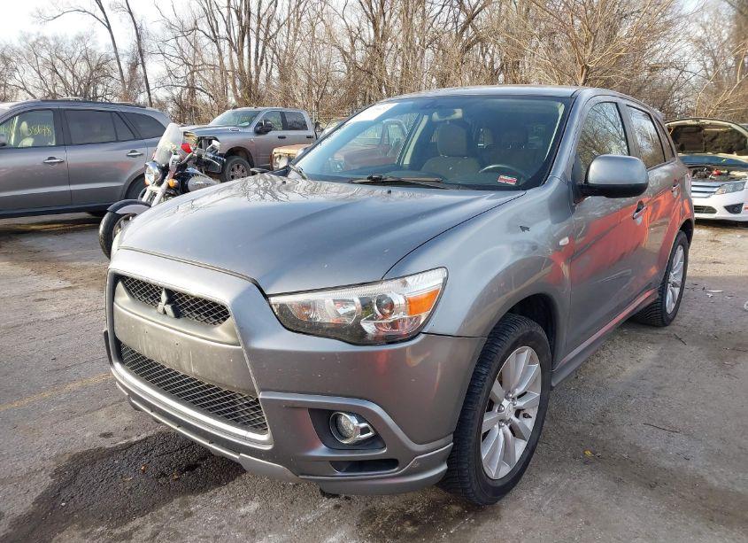 Photo 2 of 2011 Mitsubishi Outlander SPORT SE (VIN JA4AP4AU2BZ002639)