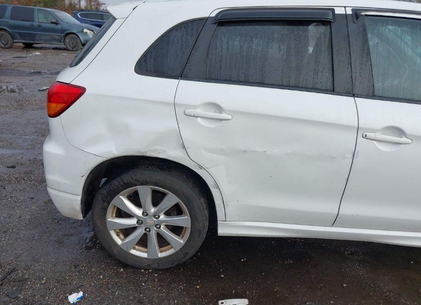 Photo 6 of 2012 Mitsubishi Outlander SPORT SE (VIN JA4AP4AU2CZ000682)