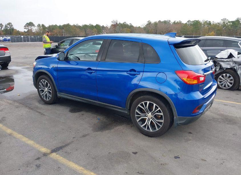 Photo 3 of 2019 Mitsubishi Outlander SPORT 2.0 SE (VIN JA4AP4AU3KU007071)