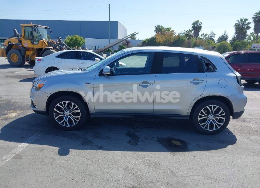 Photo 15 of 2019 Mitsubishi Outlander SPORT 2.0 SE (VIN JA4AP4AU3KU021343)