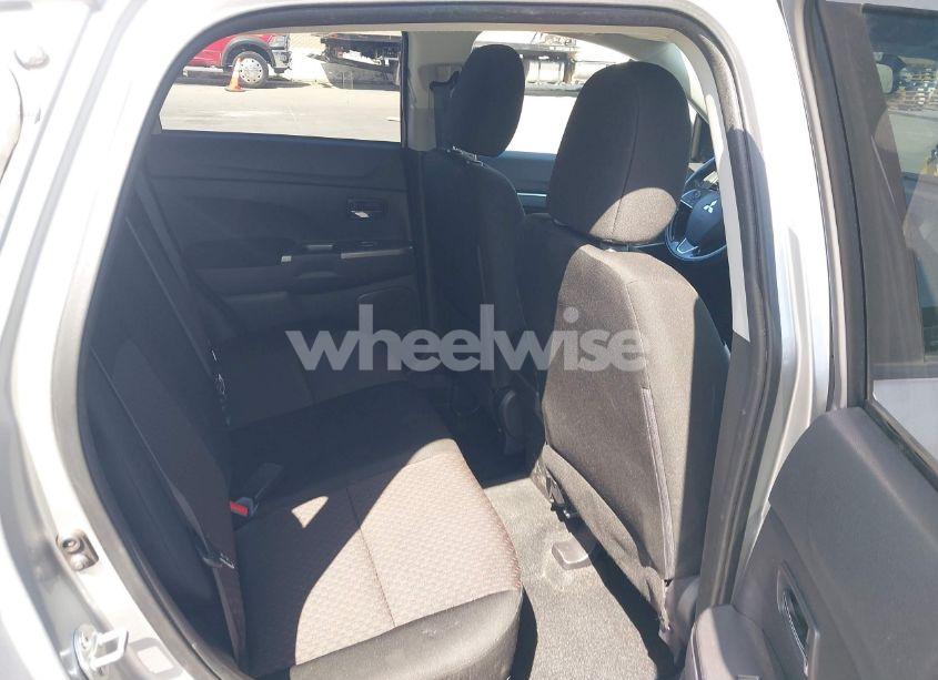 Photo 8 of 2019 Mitsubishi Outlander SPORT 2.0 SE (VIN JA4AP4AU3KU021343)