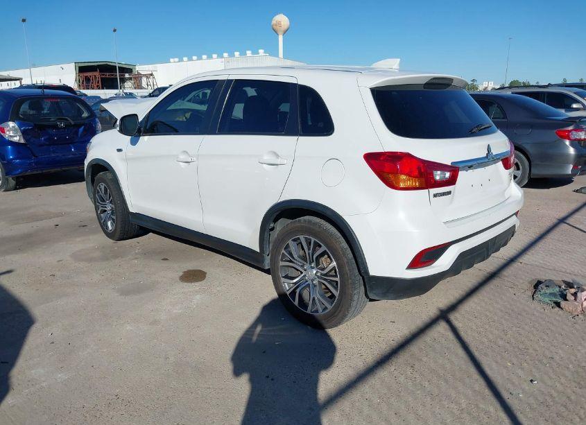 Photo 3 of 2019 Mitsubishi Outlander SPORT 2.0 SE (VIN JA4AP4AU3KU022864)