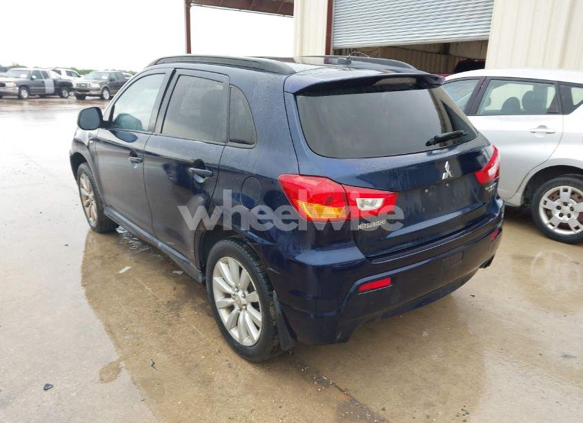 Photo 3 of 2011 Mitsubishi Outlander SPORT SE (VIN JA4AP4AU4BZ013691)