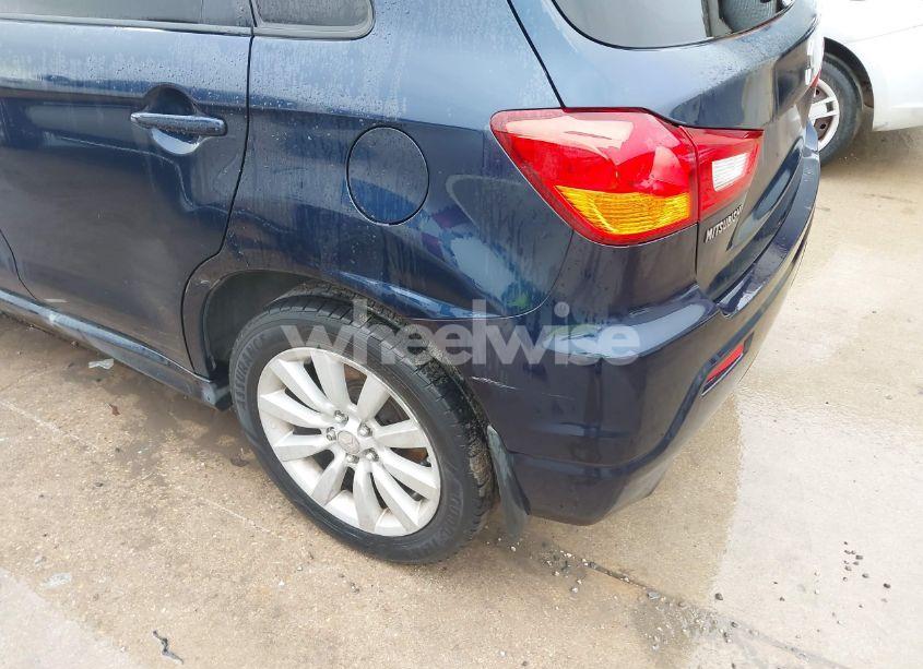 Photo 6 of 2011 Mitsubishi Outlander SPORT SE (VIN JA4AP4AU4BZ013691)