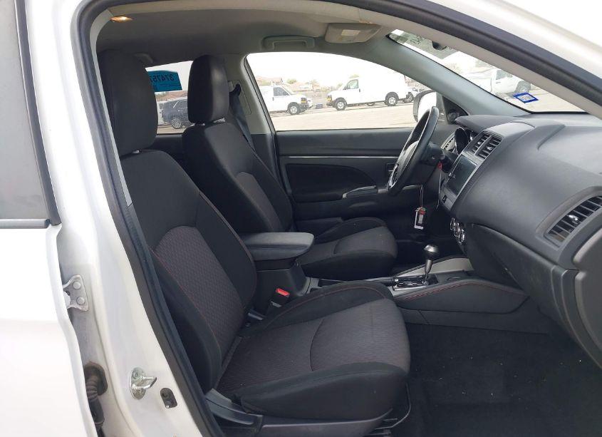 Photo 5 of 2019 Mitsubishi Outlander SPORT 2.0 SE (VIN JA4AP4AU4KU026955)