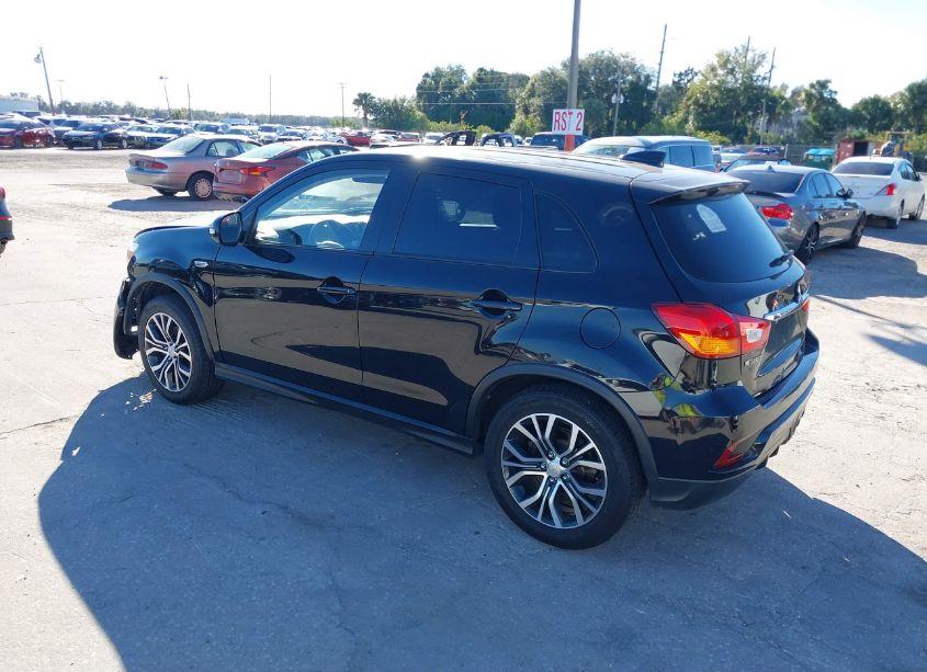Photo 3 of 2019 Mitsubishi Outlander SPORT 2.0 SE (VIN JA4AP4AU5KU021294)