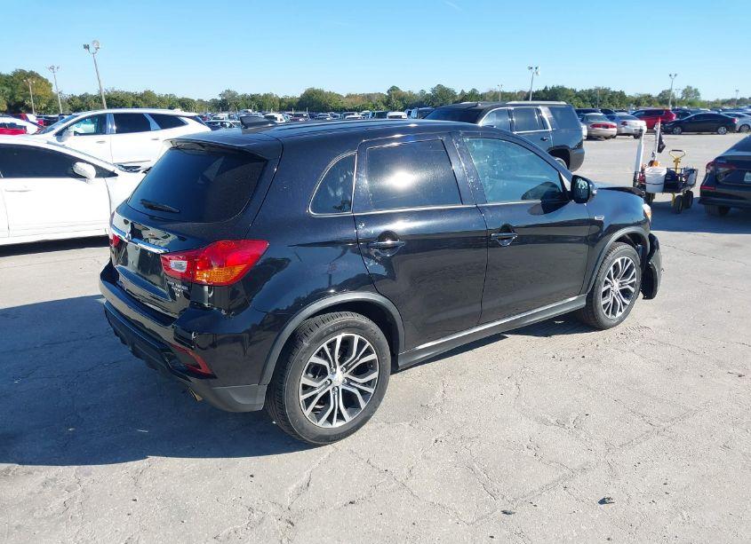 Photo 4 of 2019 Mitsubishi Outlander SPORT 2.0 SE (VIN JA4AP4AU5KU021294)
