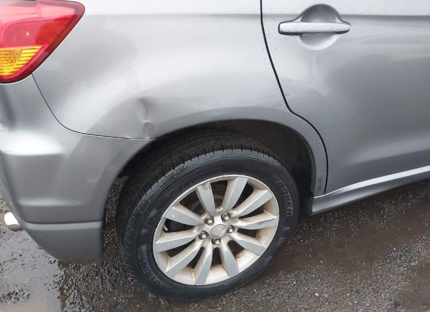 Photo 12 of 2011 Mitsubishi Outlander SPORT SE (VIN JA4AP4AU6BZ009738)