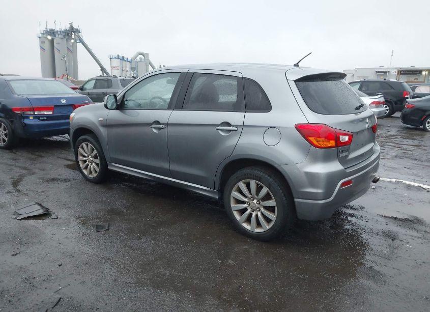 Photo 3 of 2011 Mitsubishi Outlander SPORT SE (VIN JA4AP4AU6BZ009738)